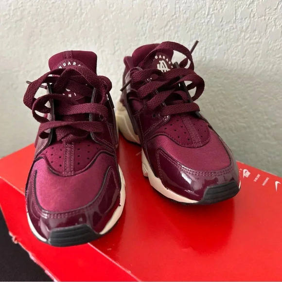 Nike beetroot Huaraches women 5 - Picture 2 of 6